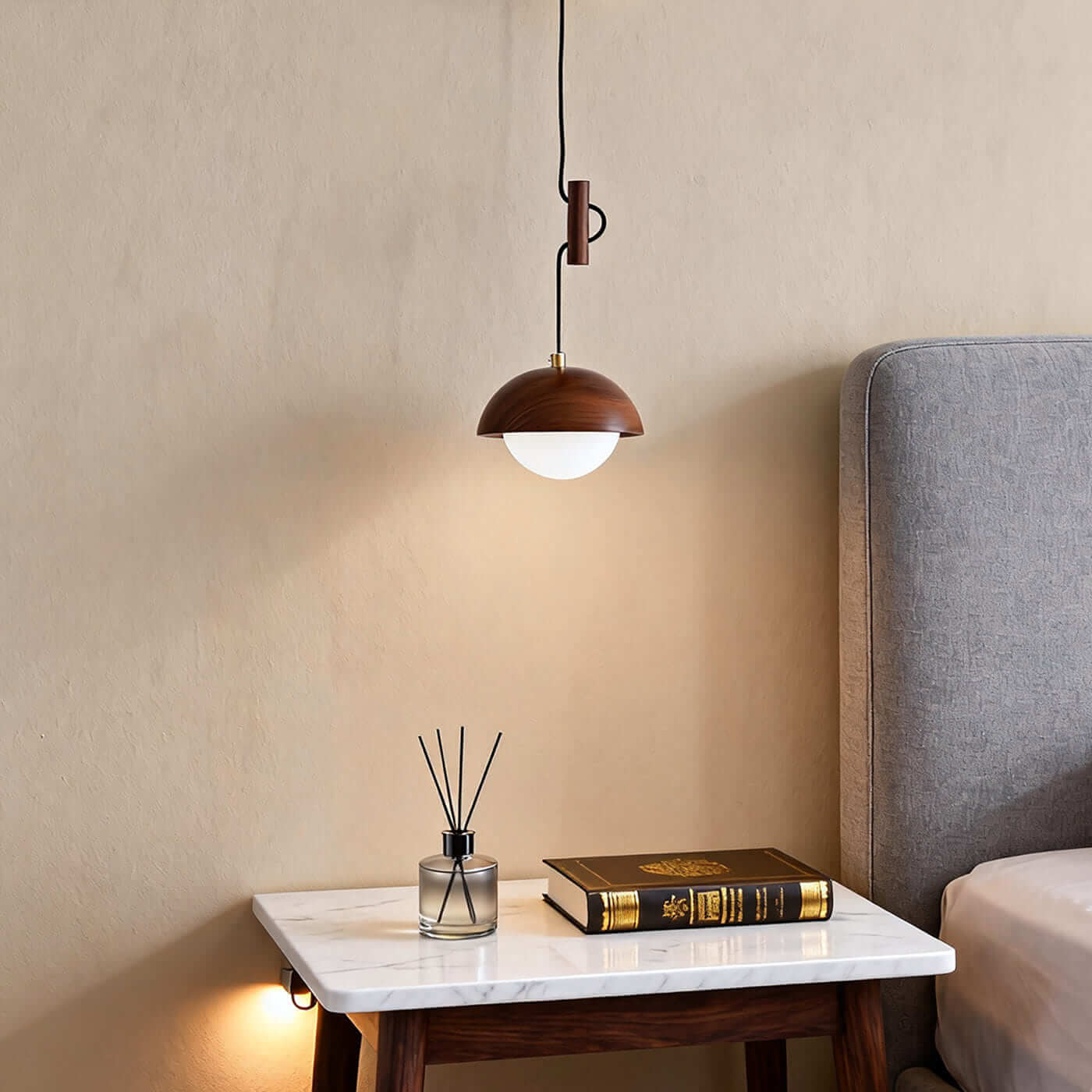 Selura Pendant Light