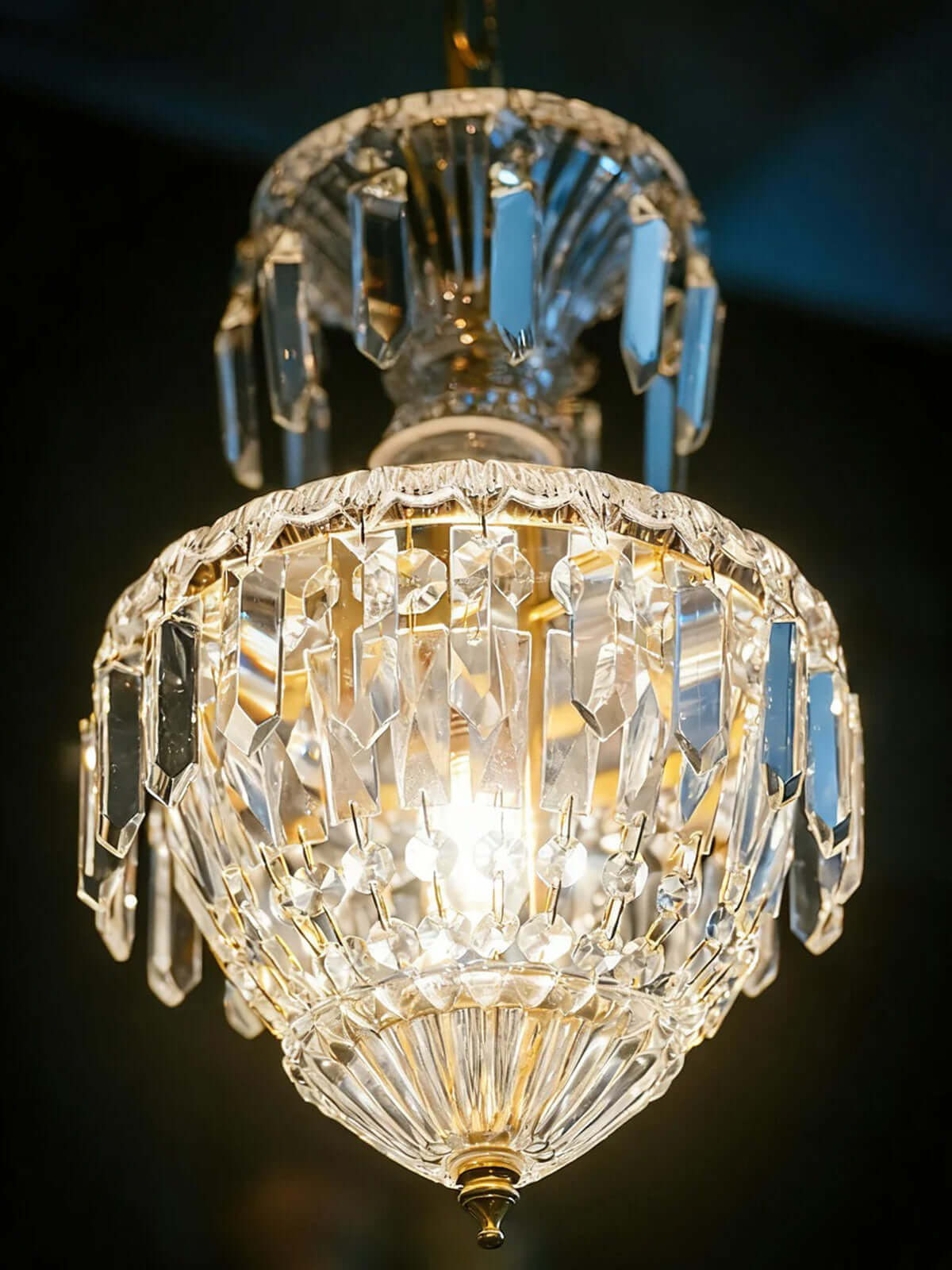 Cyntra Pendant Lamp