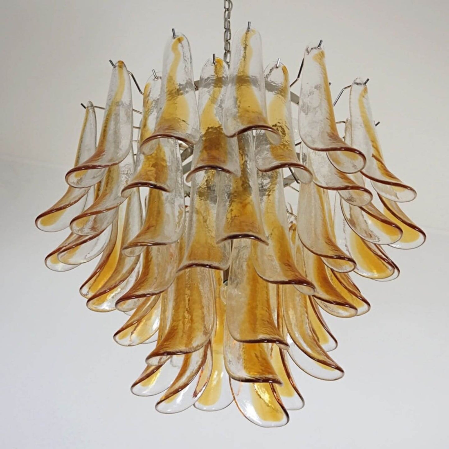 Xiravo Chandelier