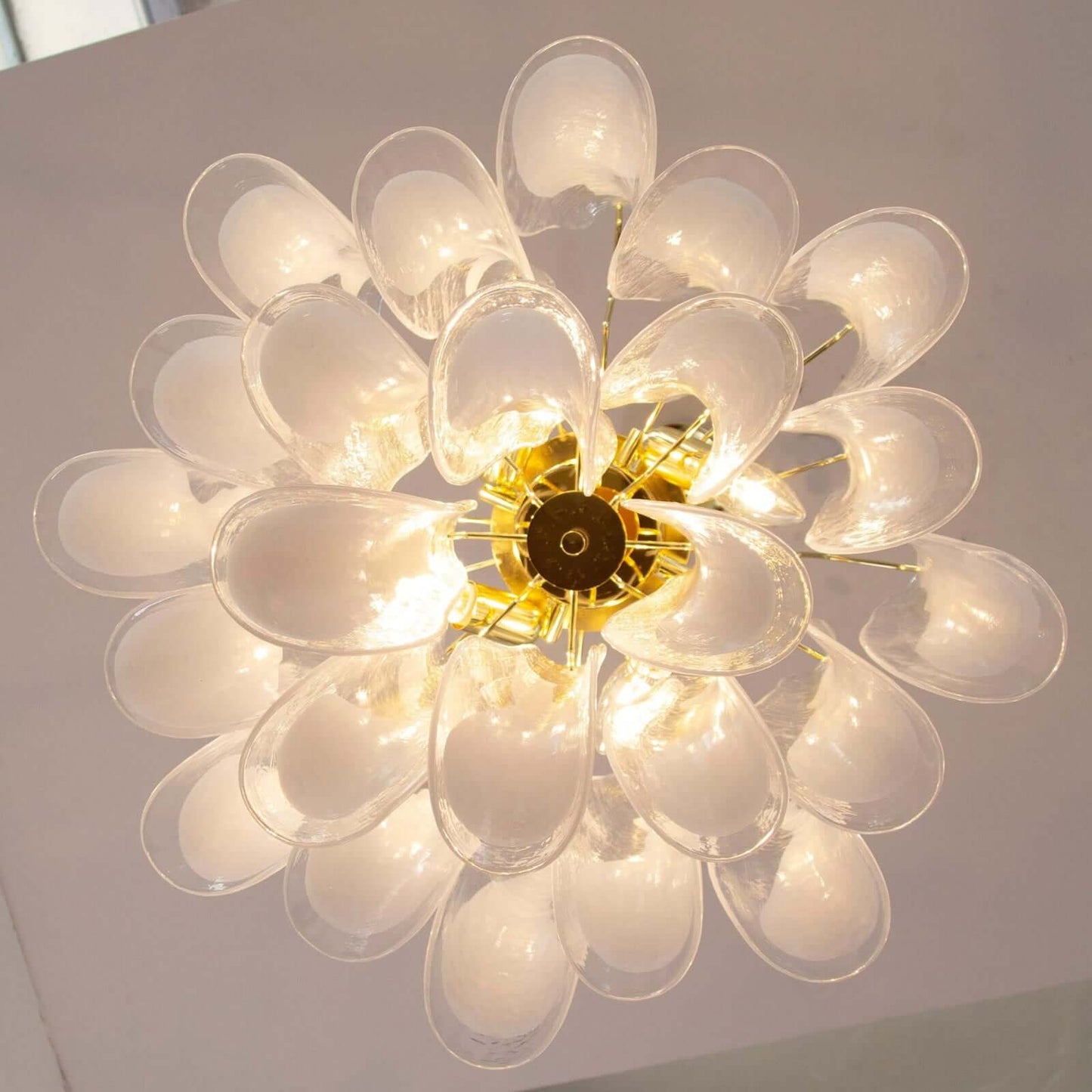 Xiravo Chandelier