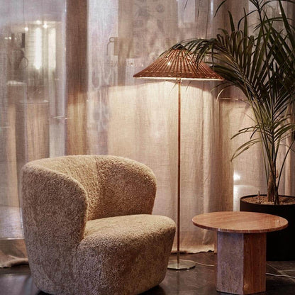9602 Floor Lamp