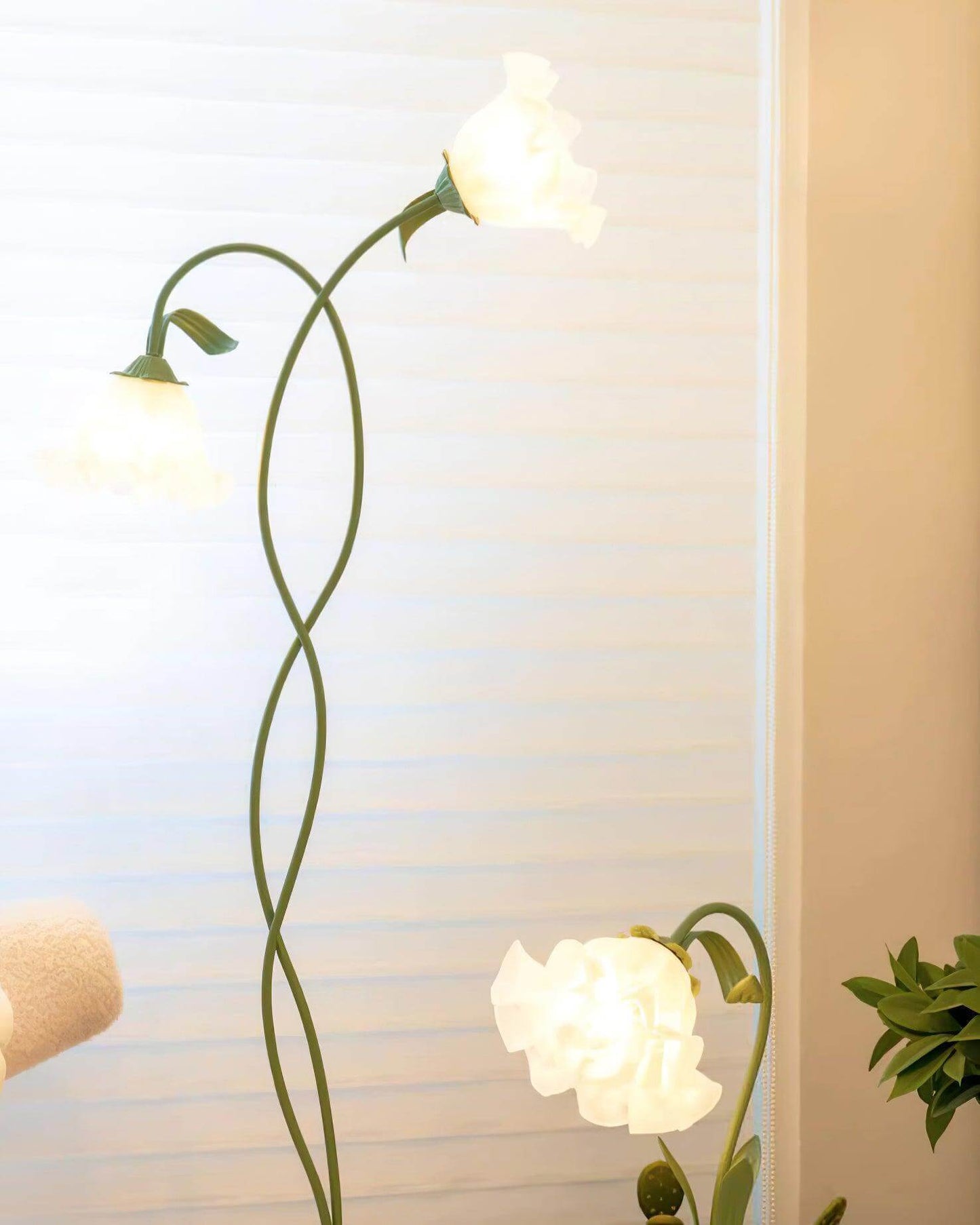 Green Flowers Floor Lamp