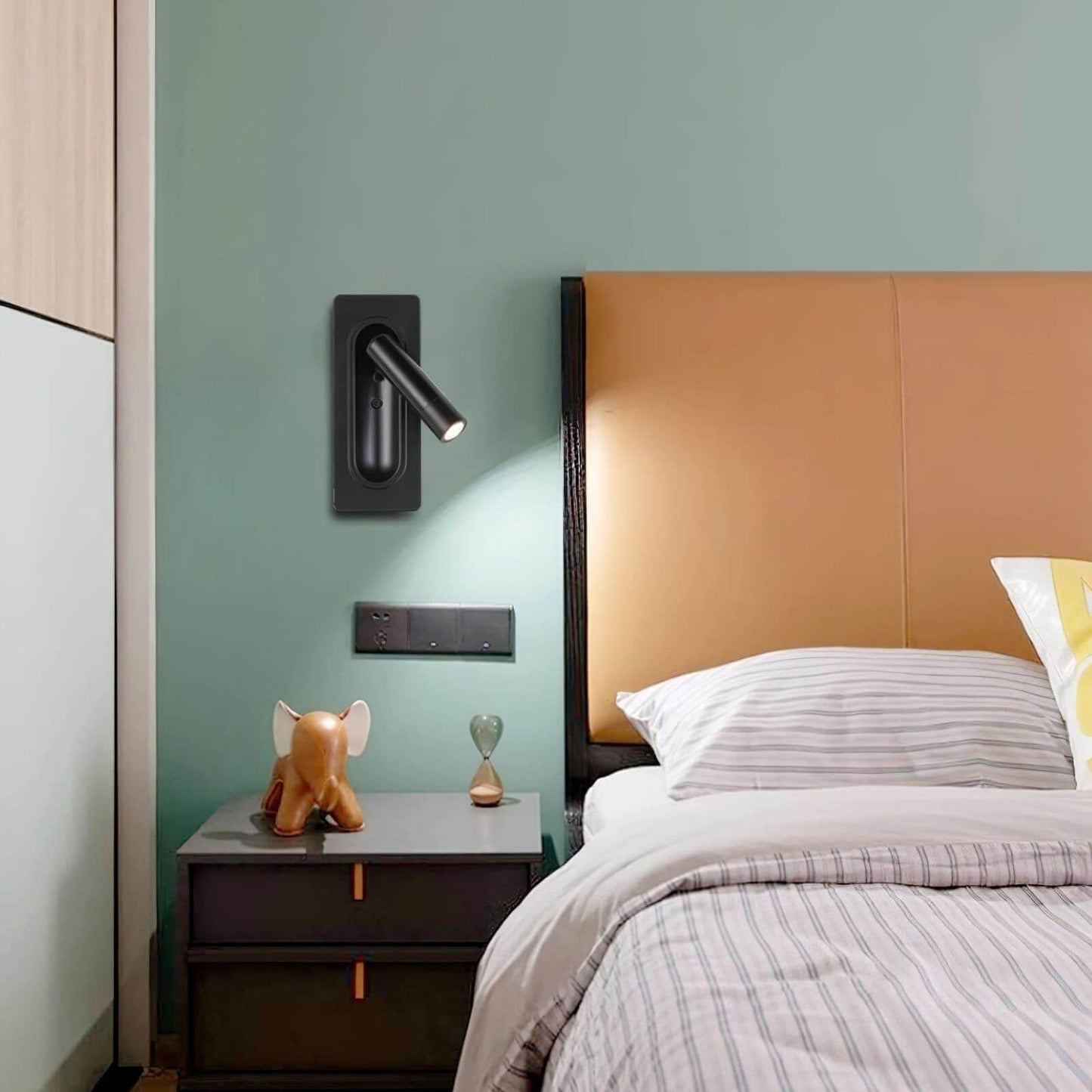 Bedside LED Wall Lamp
