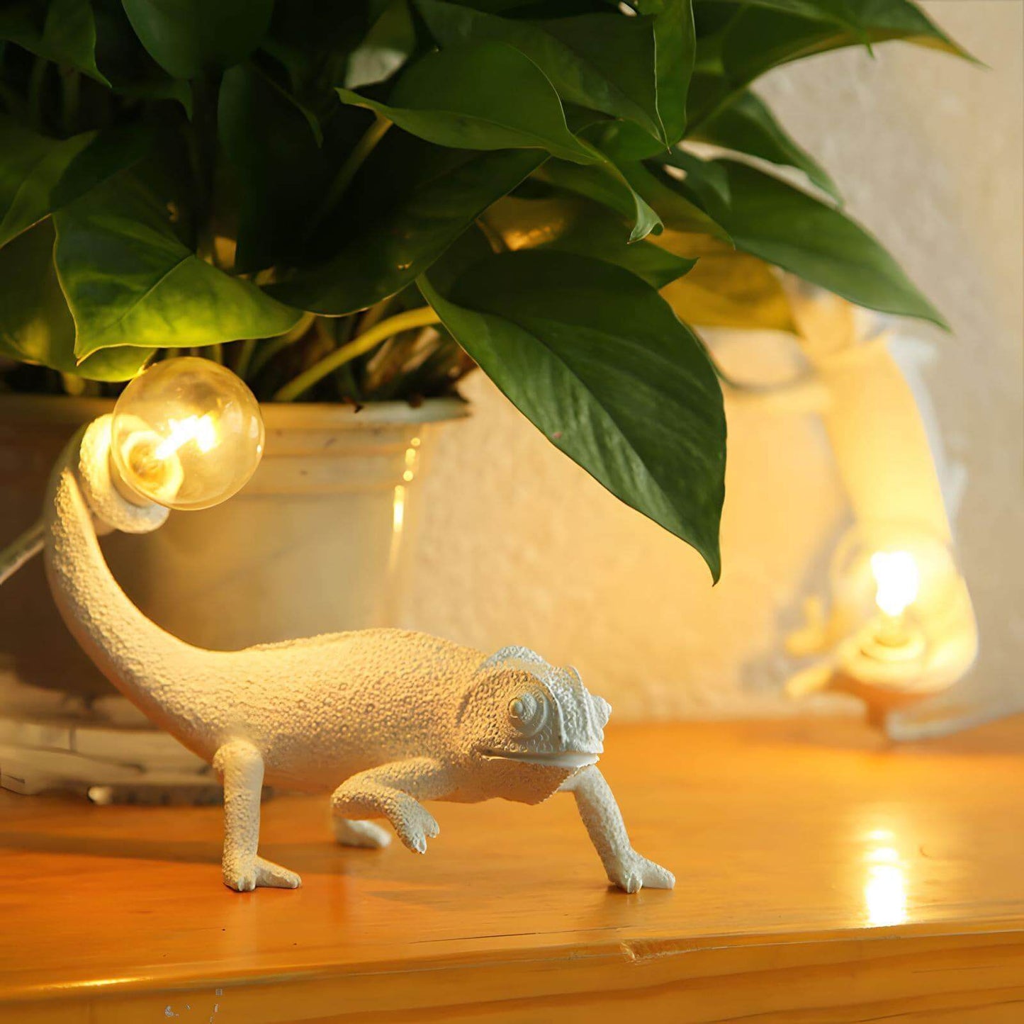 Chameleon Table Lamp