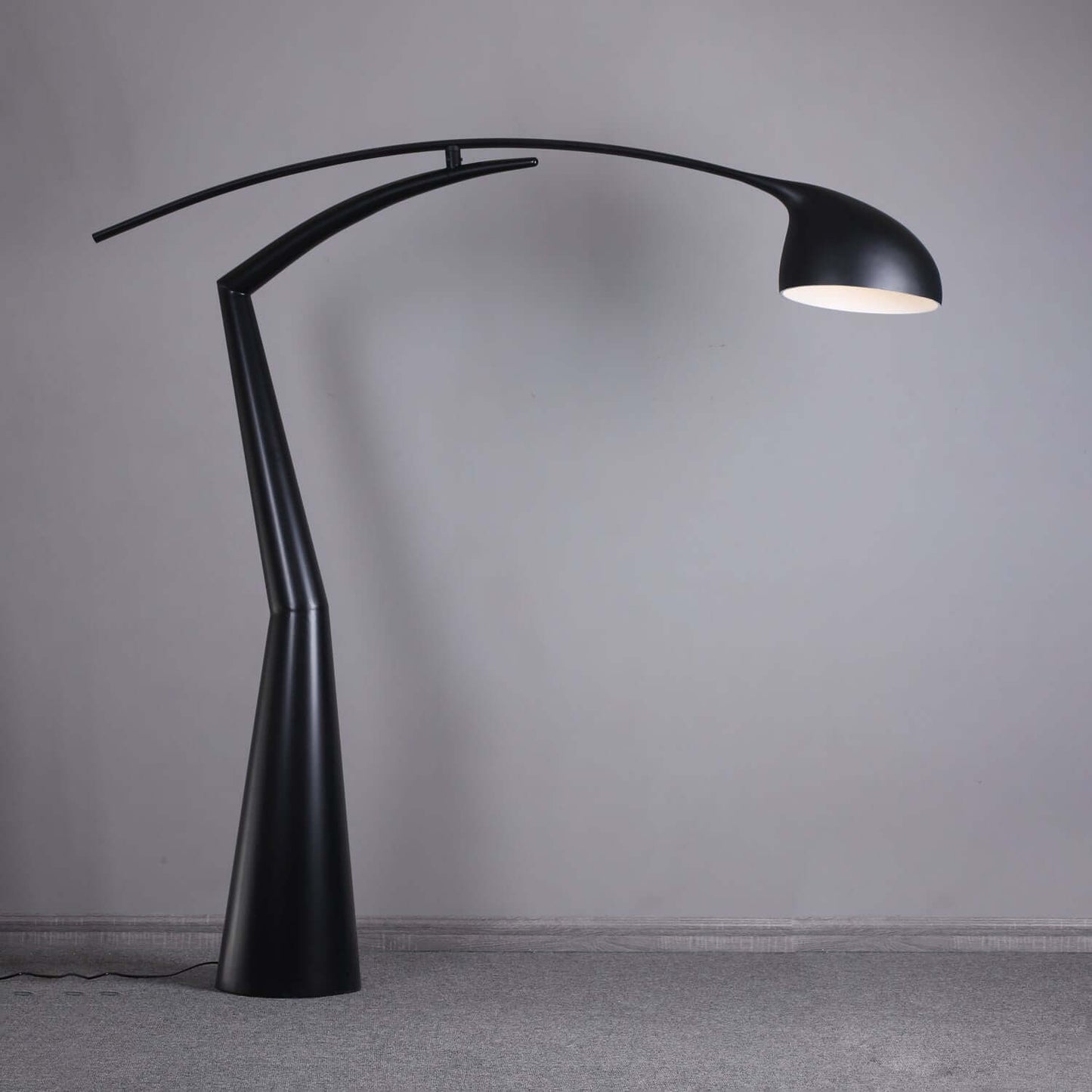 Drevon Resin Floor Lamp