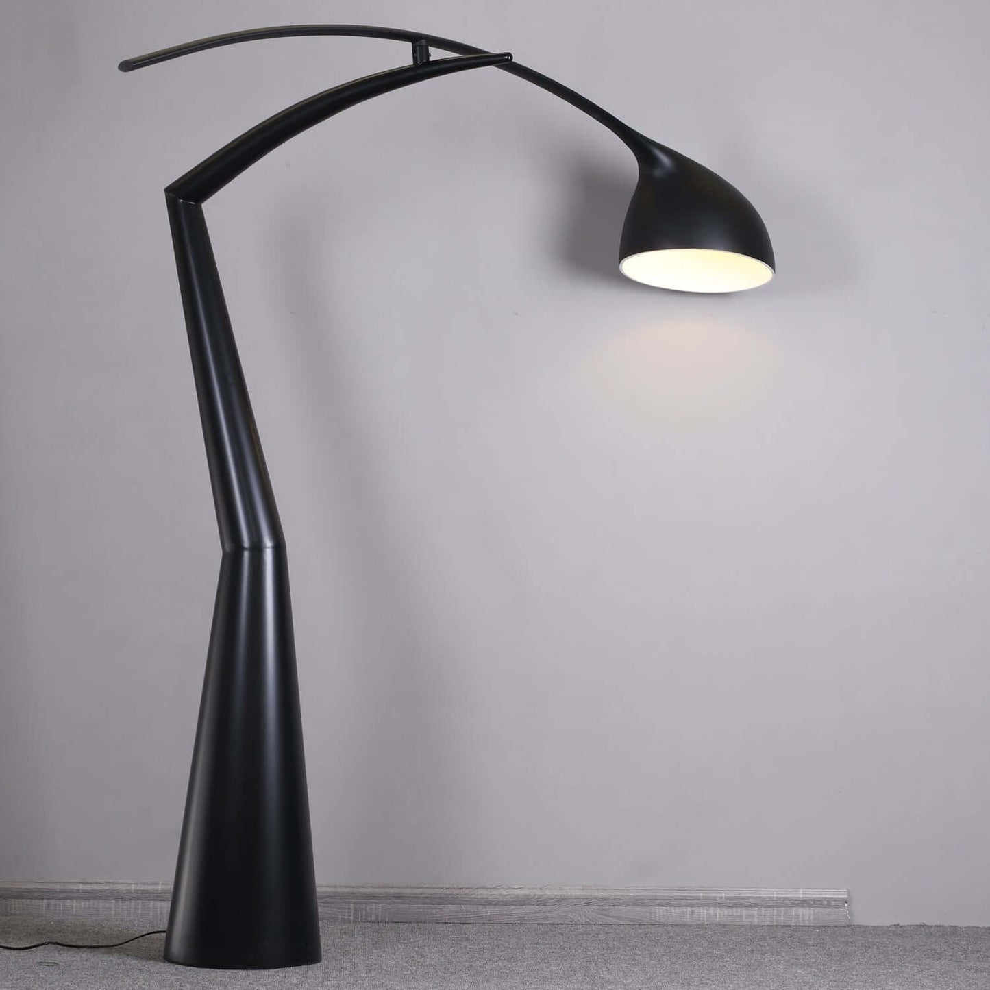Drevon Resin Floor Lamp