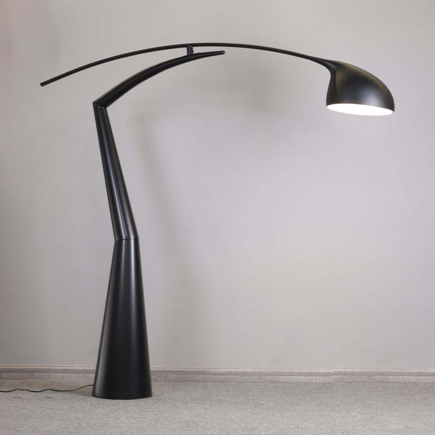 Drevon Resin Floor Lamp