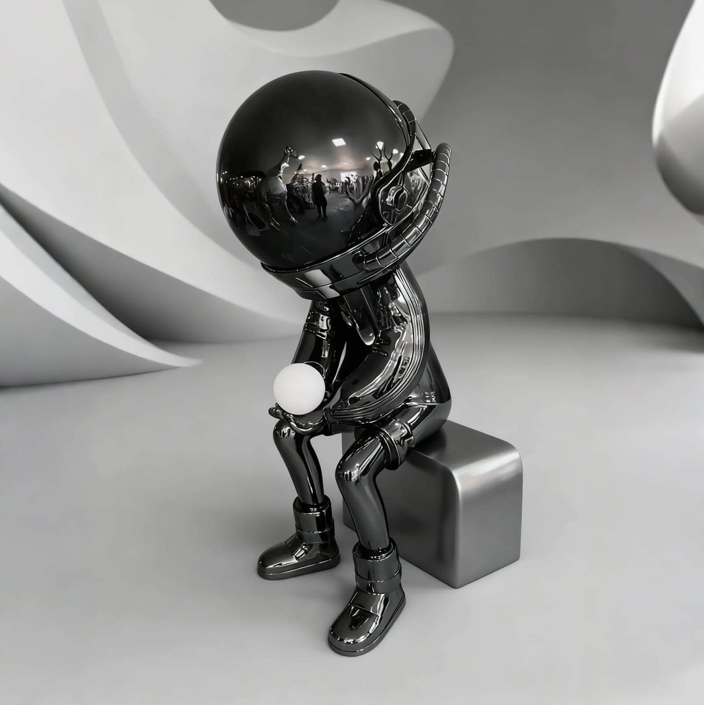 Dyrion Sculpture Floor Lamp