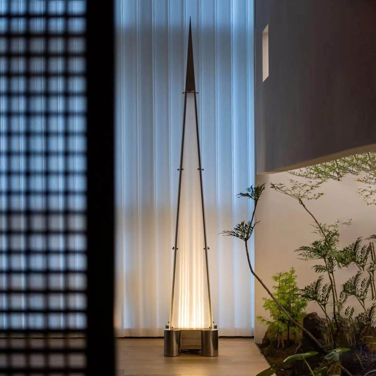Fragment Floor Lamp