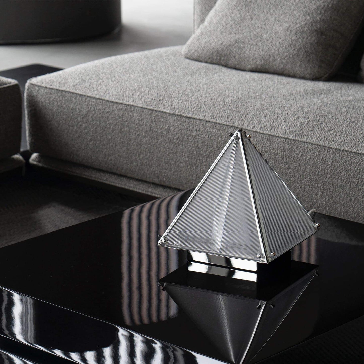 Fragment Table Lamp