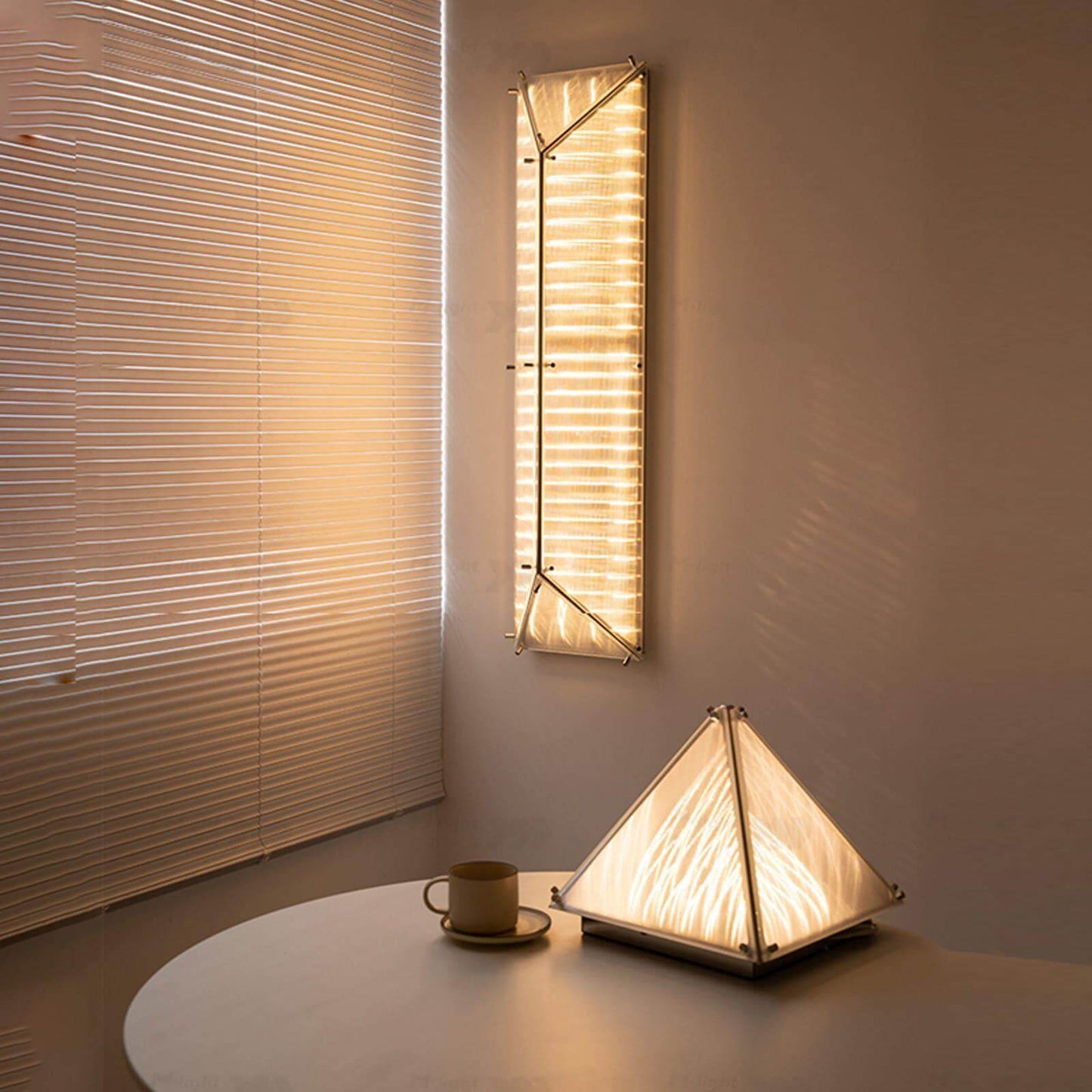 Fragment Wall Lamp