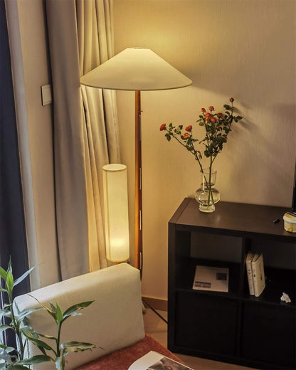 Giraffe Floor Lamp