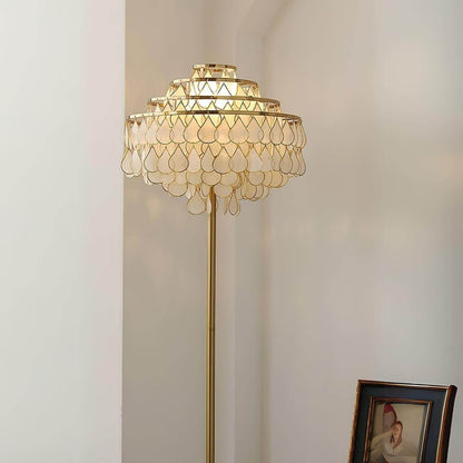 Teardrops Shell Floor Lamp