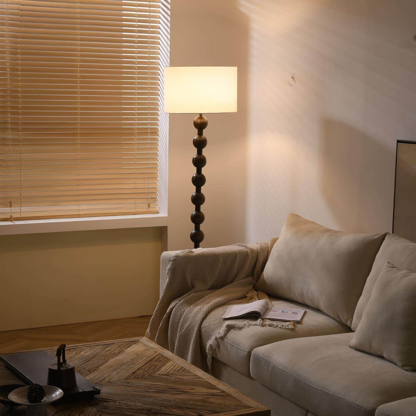 Hugo Barbell Floor Lamp