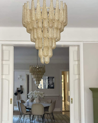 Jatuh Chandelier