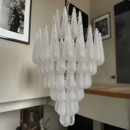 Jatuh Chandelier