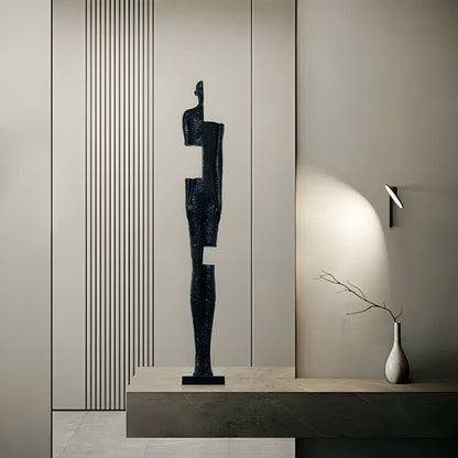 Kylorix Sculpture