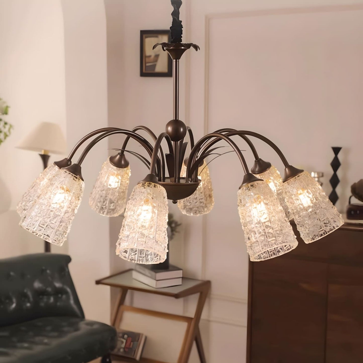 Lunava Chandelier
