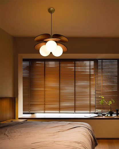Lunetra Chandelier