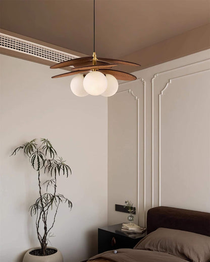 Lunetra Chandelier