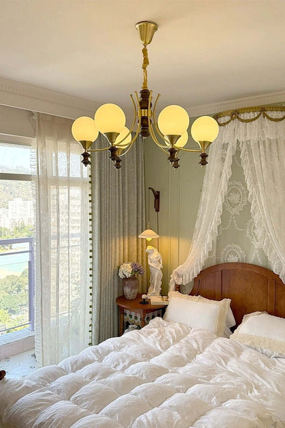 Luster Chandelier