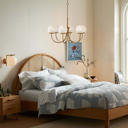 Lynix Chandelier