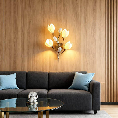 Magnolia Wall Lamp