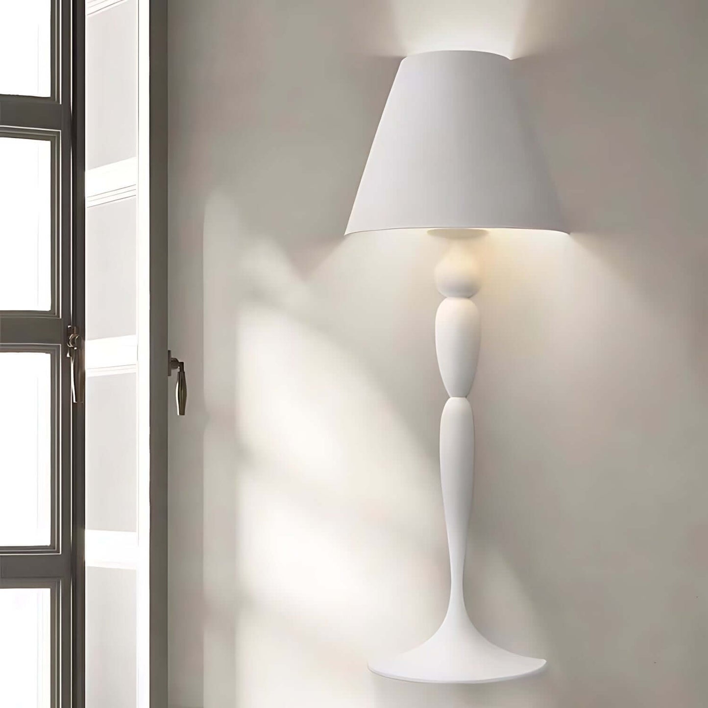 Naxeryn Wall Lamp