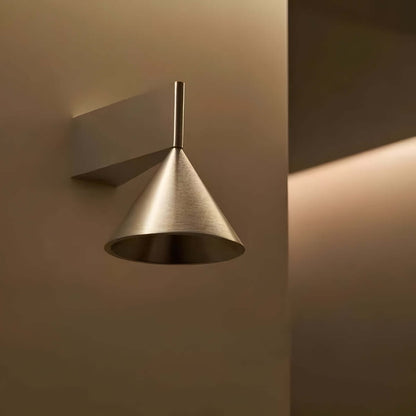 Ozyra Wall Lamp