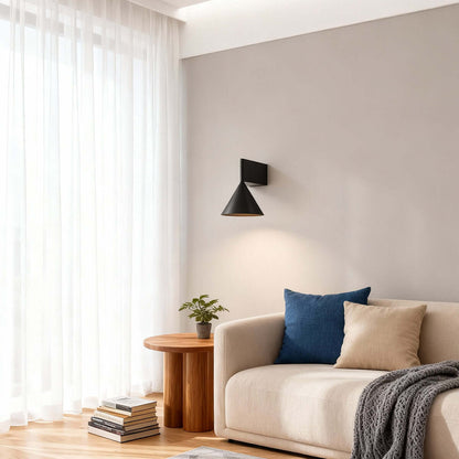Ozyra Wall Lamp