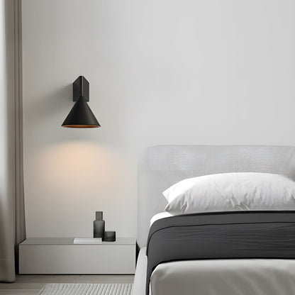 Ozyra Wall Lamp