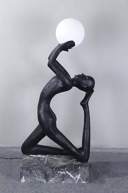 Qemira Sculpture Floor Lamp