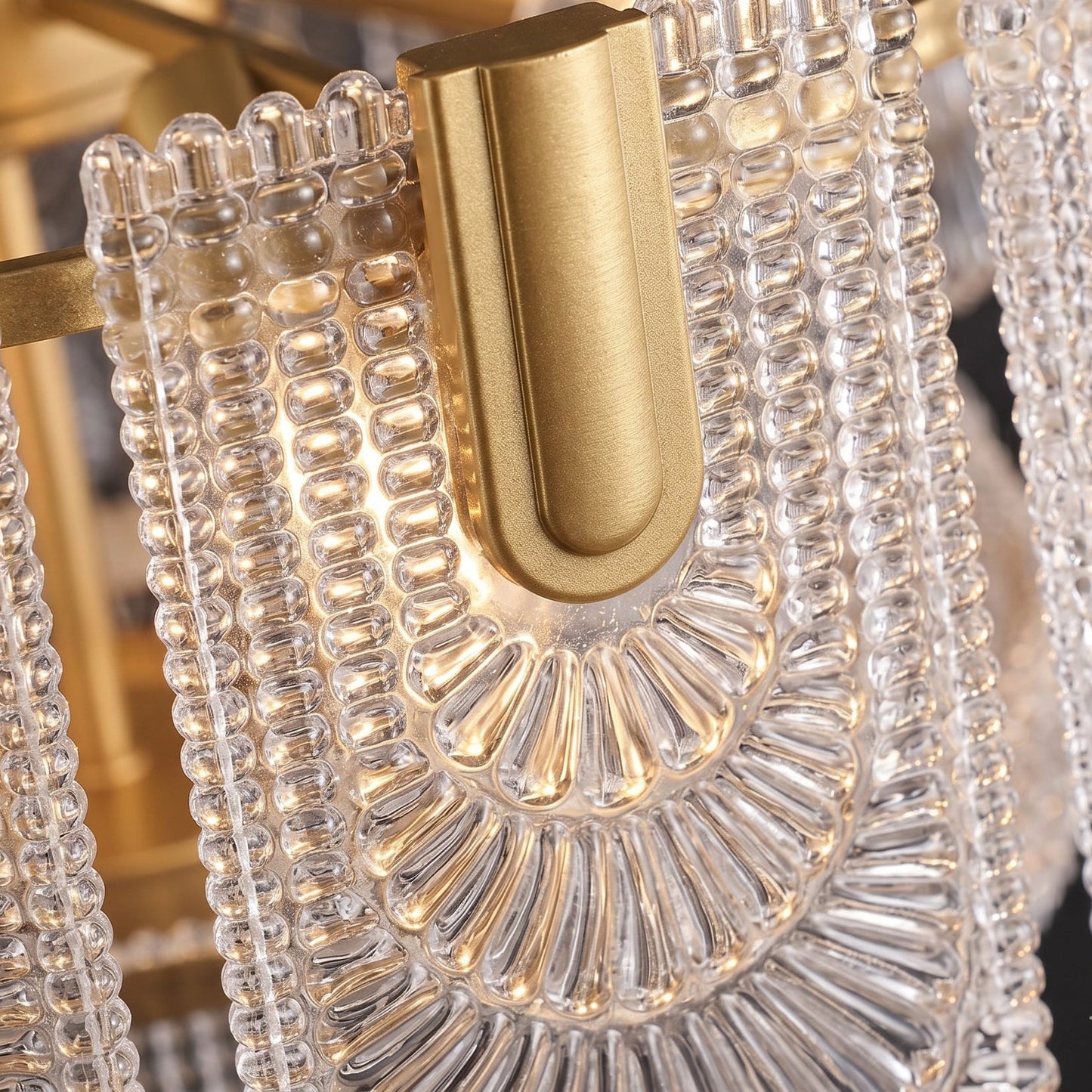 Ravilo Chandelier