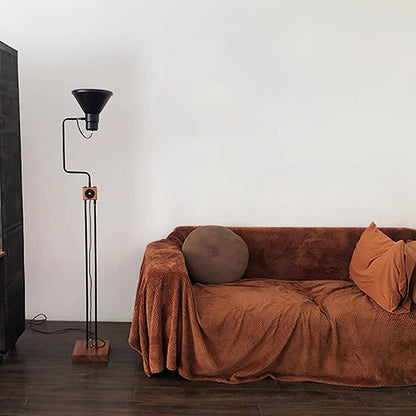 Retro Toia Floor Lamp