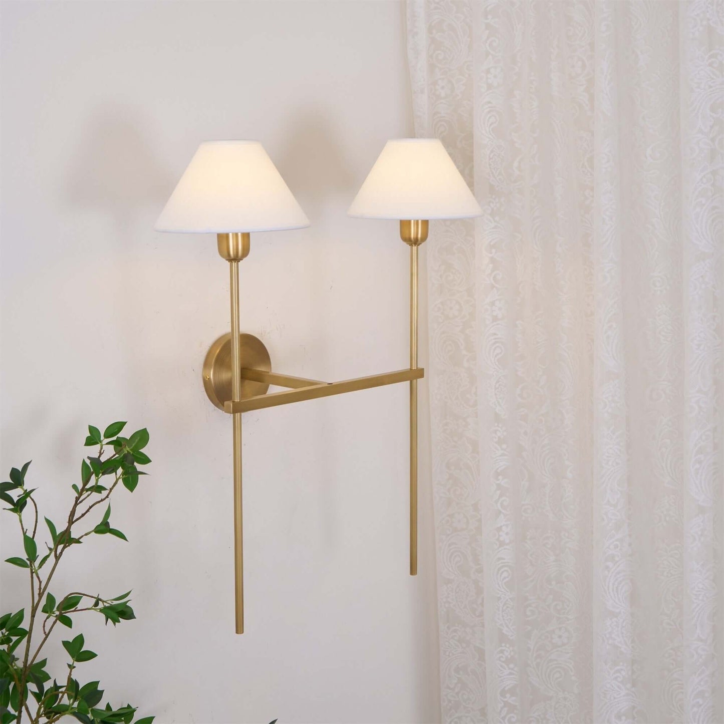 Rovilen Wall Lamp