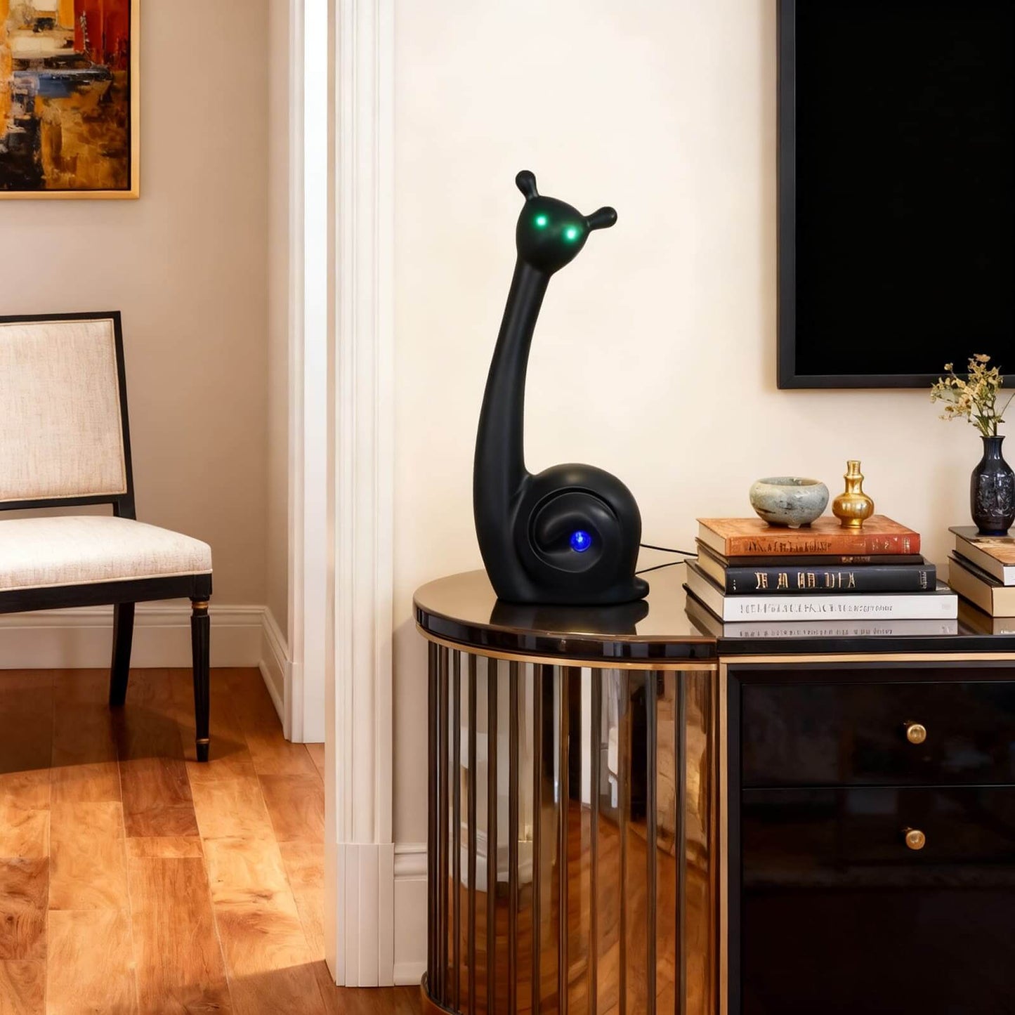 Snuvix Sculpture Table Lamp