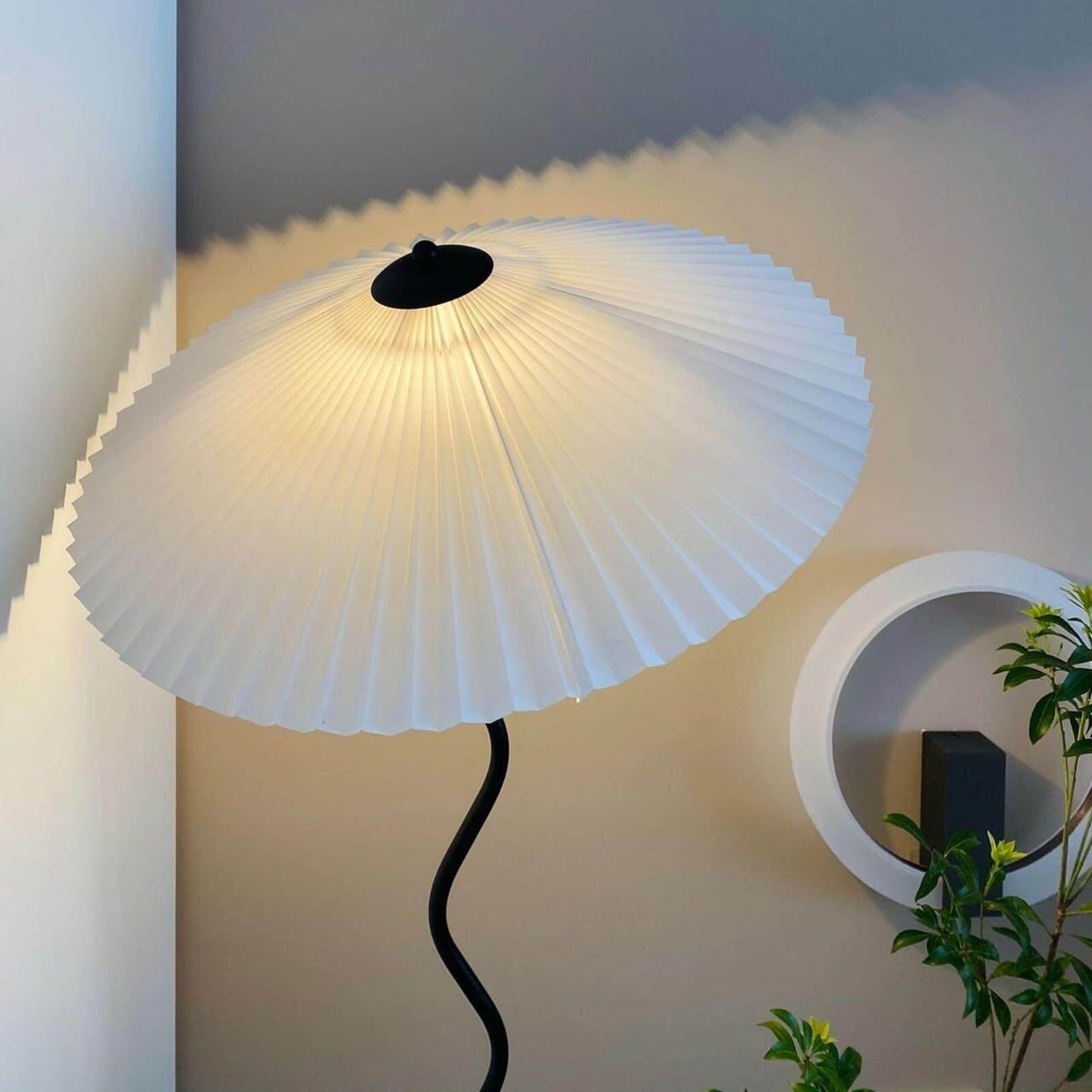 Squiggle Floor Lamp