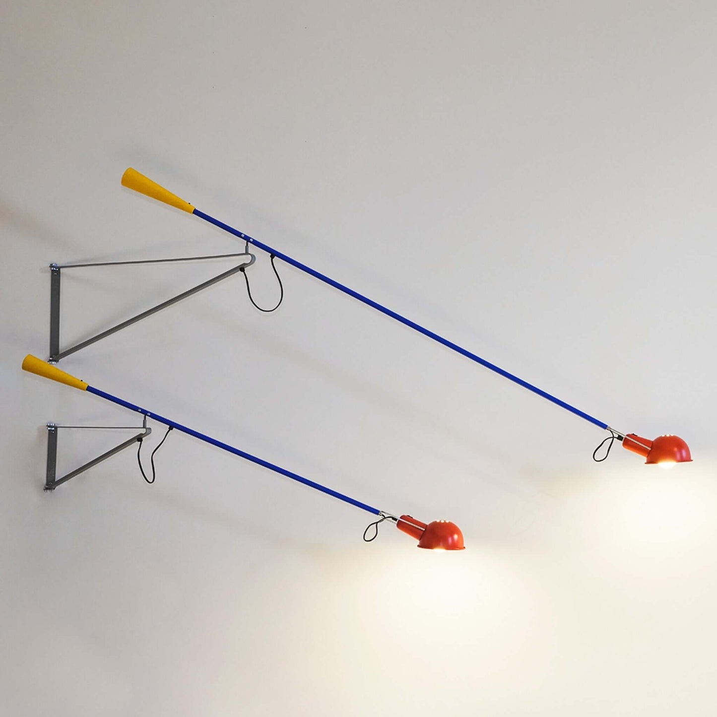 Velura Wall Lamp