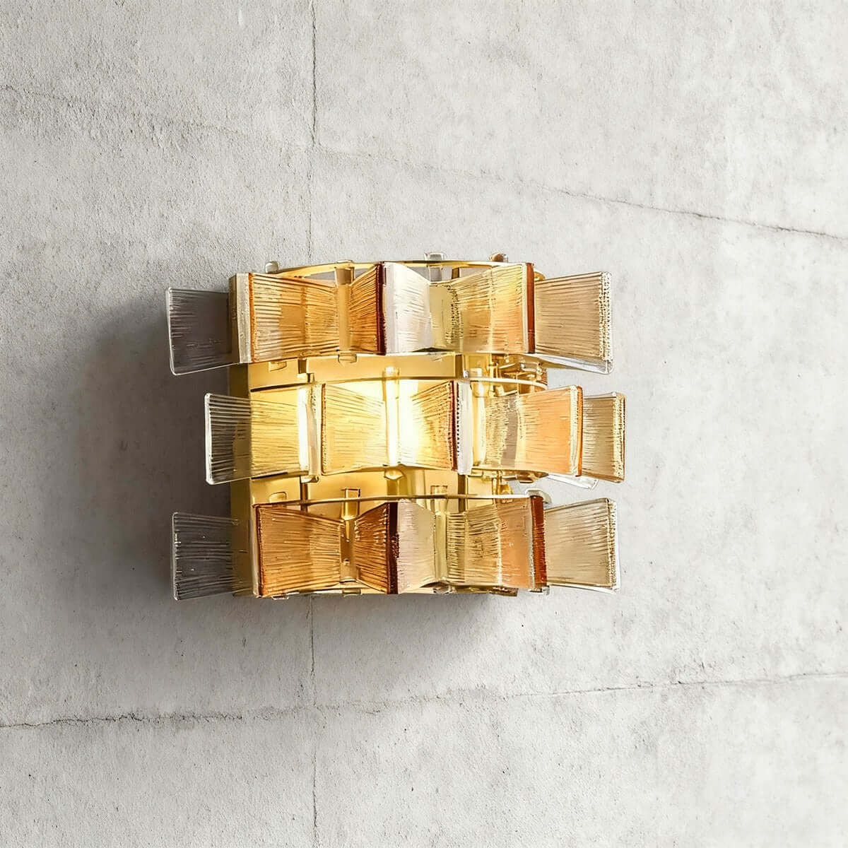 Vexano Wall Lamp