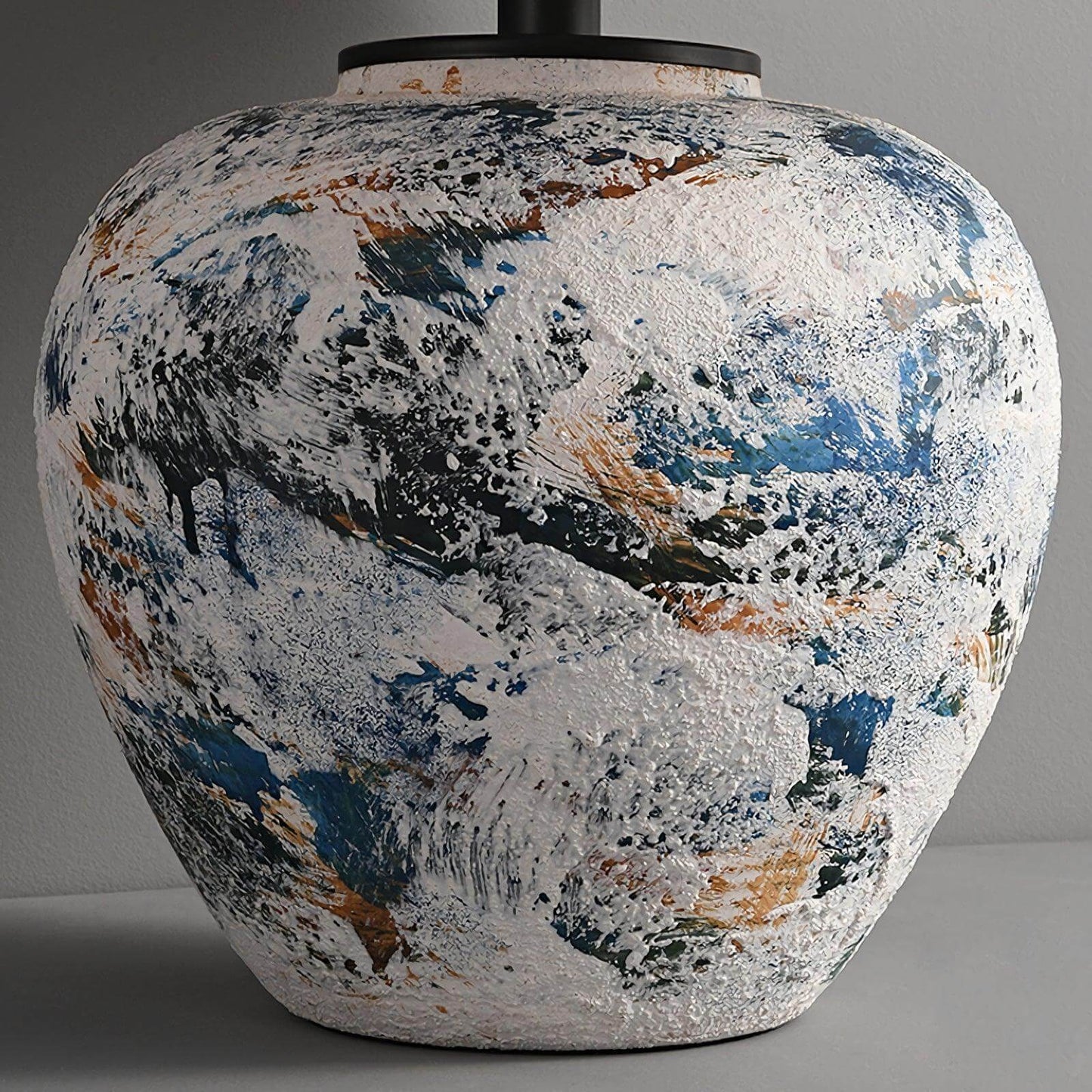 Neoclassical Ceramic Table Lamp