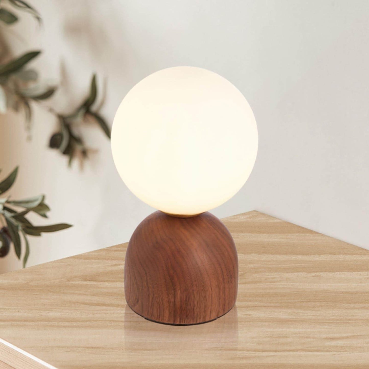 Wood Knuckle Table Lamp