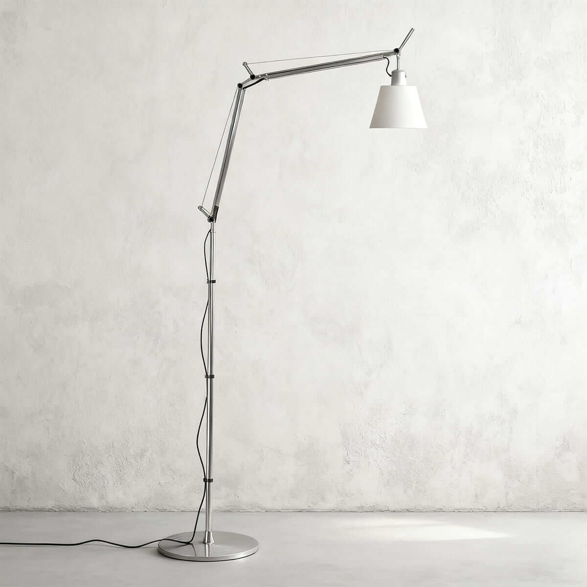 Wujilo Floor Lamp