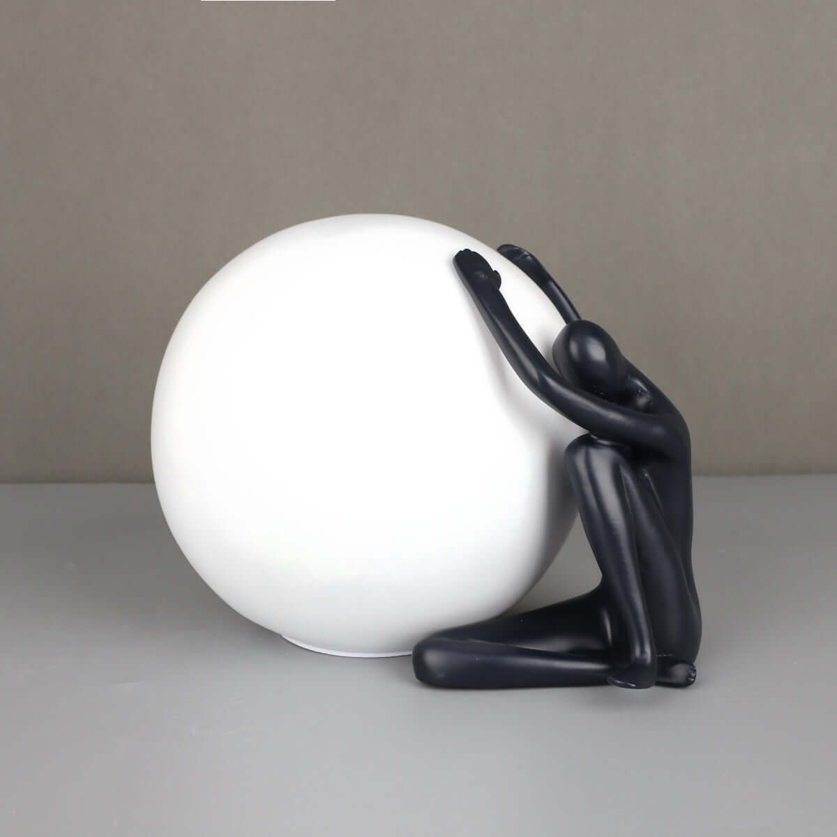 Zelvora Sculptural Table Lamp