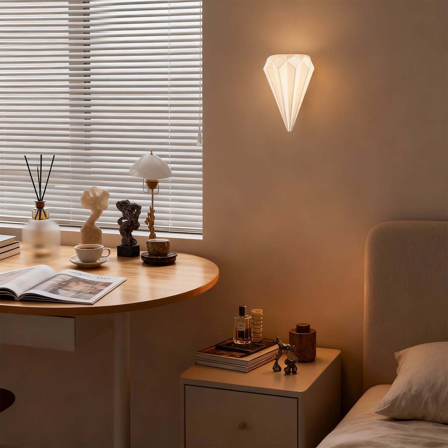 Zyretta Wall Light