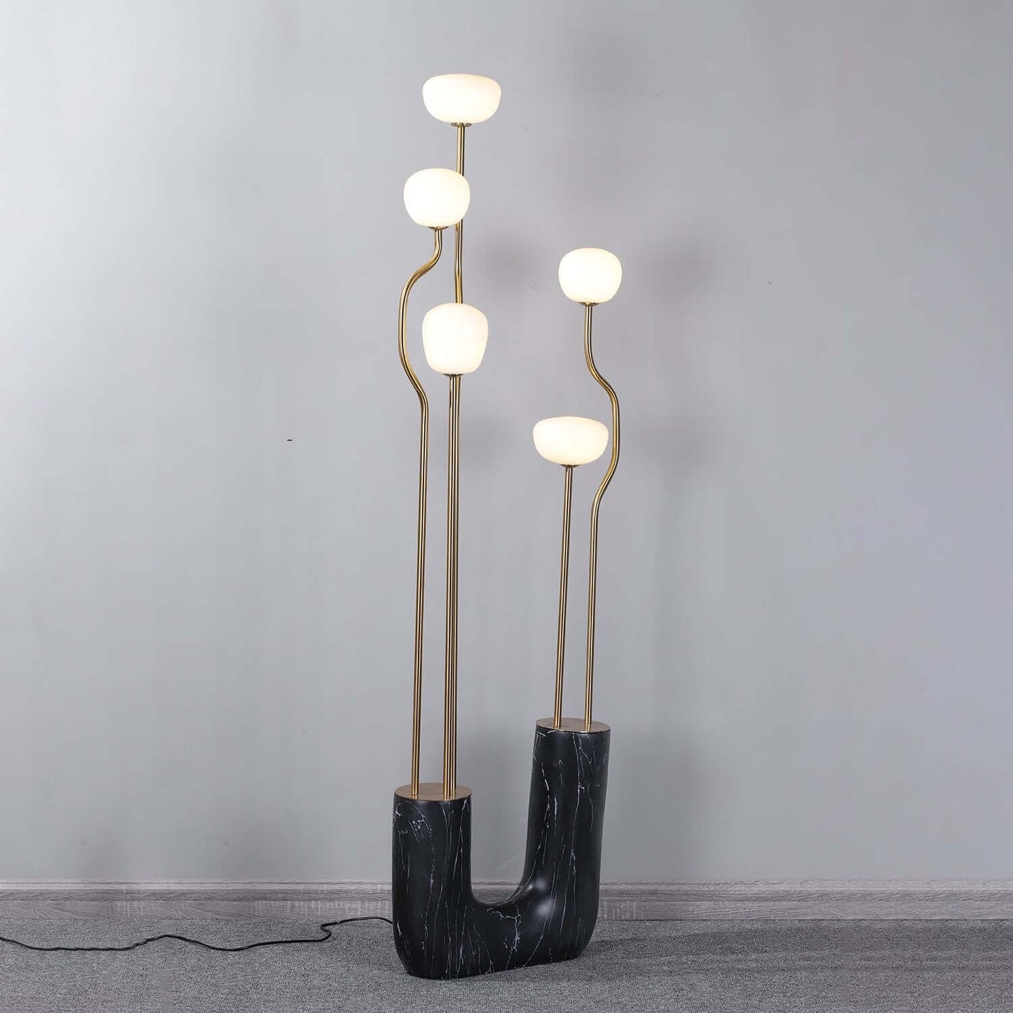 Aenor Floor Lamp