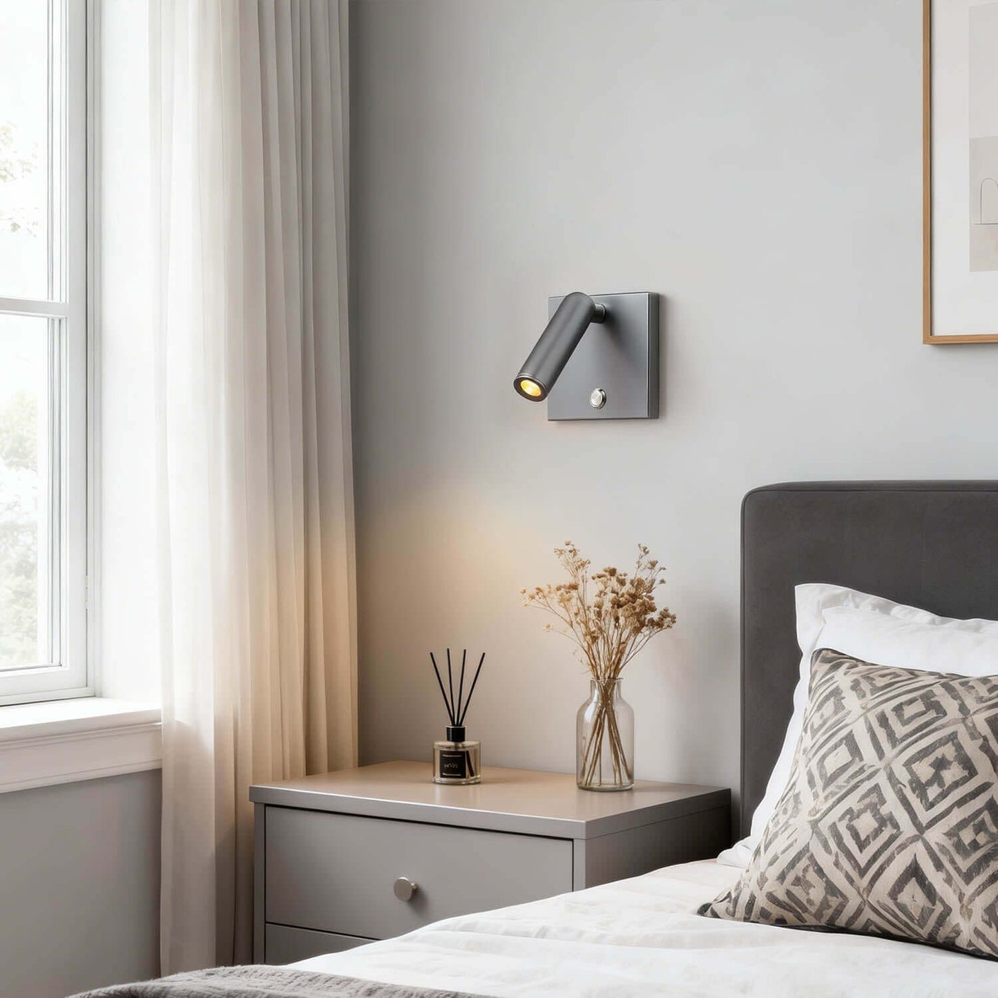 Cevro Wall Light