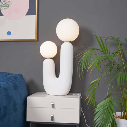 Oo Smooth Table Lamp