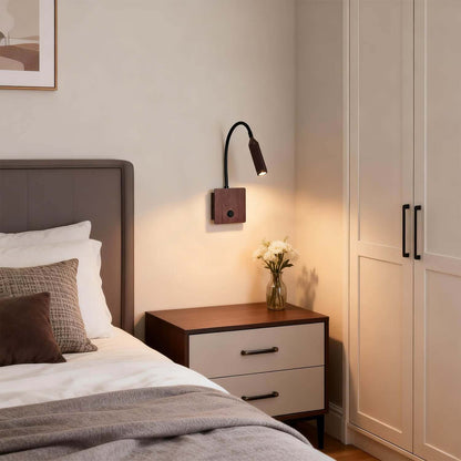 Fivon Wall Light