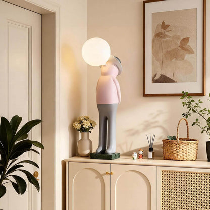 Molunu Sculpture Table Lamp