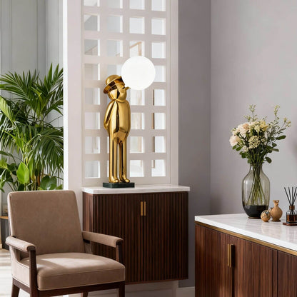 Molunu Sculpture Table Lamp
